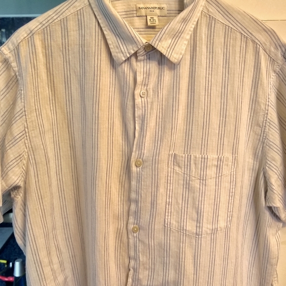 Banana Republic - Picture 1 of 1